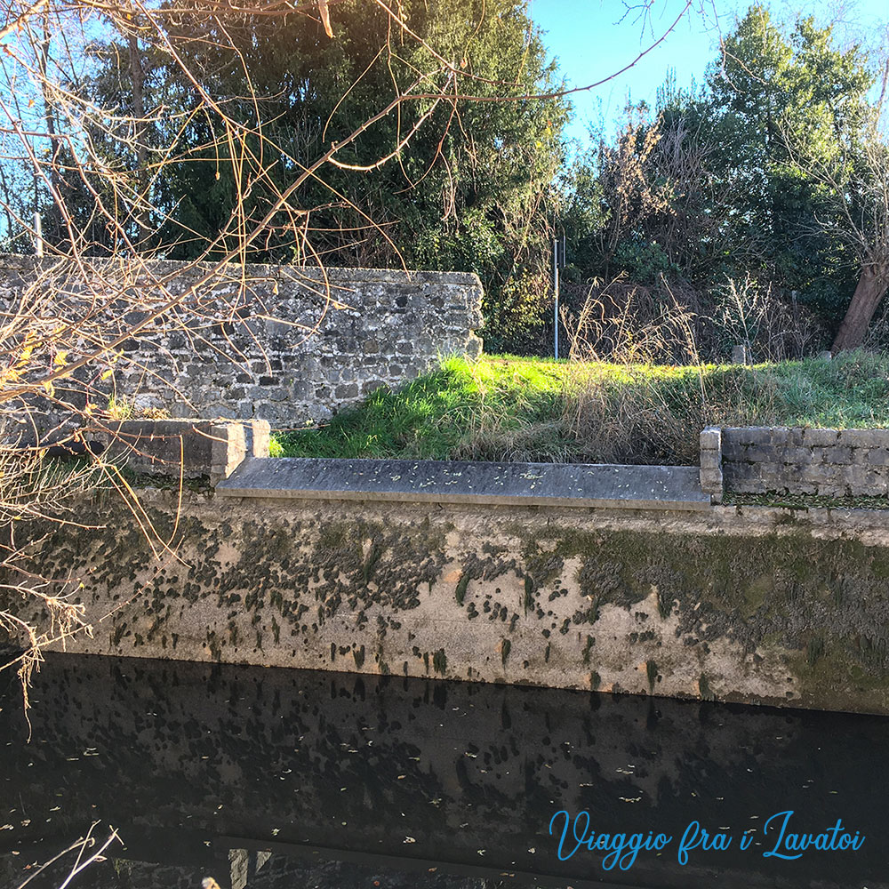 Lavatoio a Faugnacco lungo il canale Ledra - Martignacco