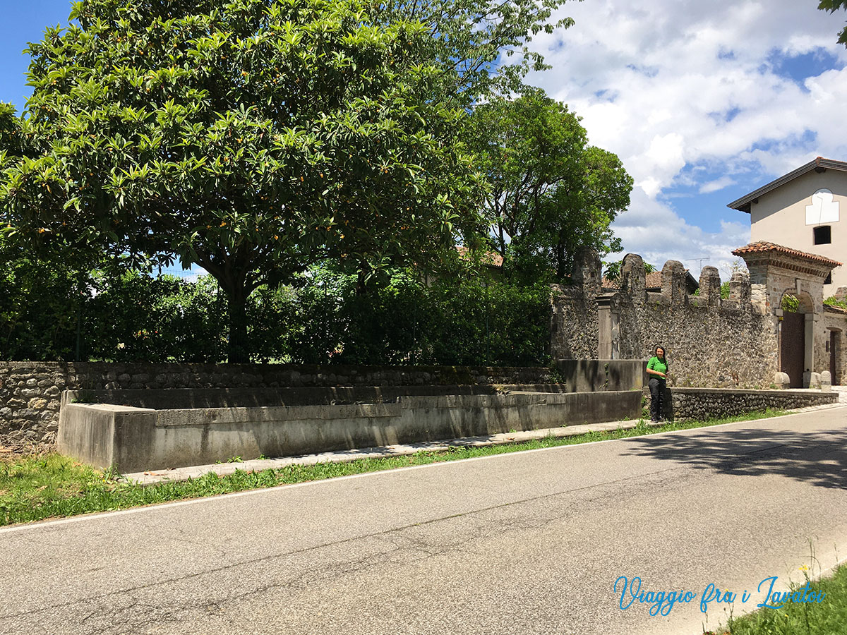 Lavatoio lungo le mura di Borgo Laipacco a Tricesimo